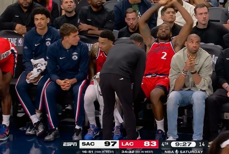 开云娱乐app安全登录-伤不起啊！伦纳德防守时又被撞到&amp;一瘸一拐 已确定退赛！